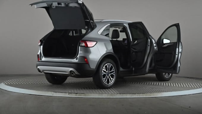 2022 Ford Kuga