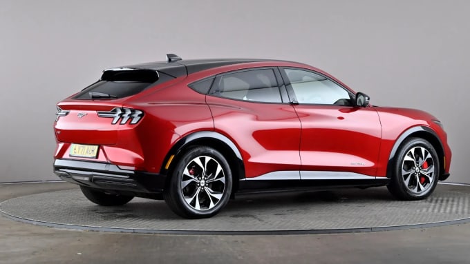 2021 Ford Mustang Mach-e