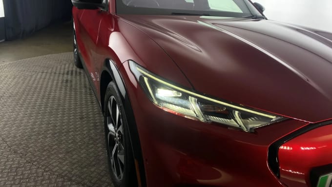2021 Ford Mustang Mach-e