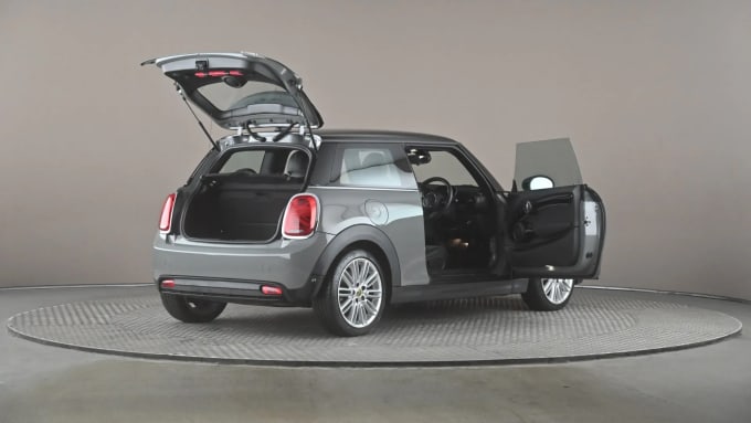 2021 Mini Hatch