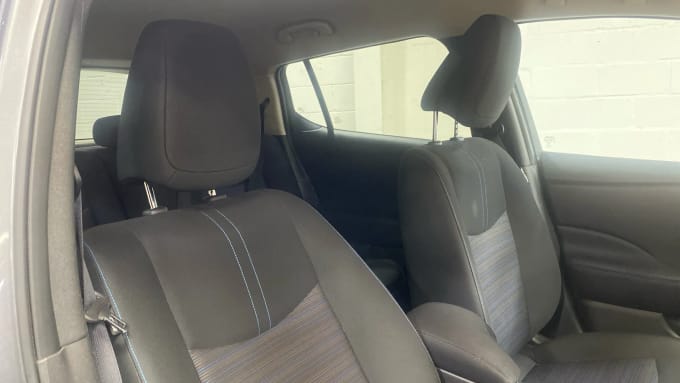 2022 Nissan Leaf