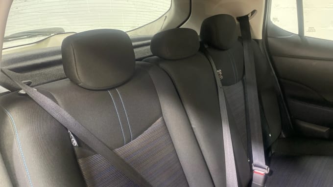 2022 Nissan Leaf