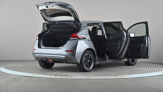 2022 Nissan Leaf