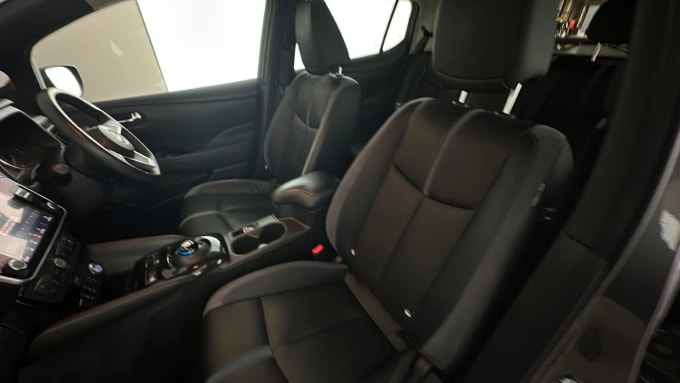 2022 Nissan Leaf