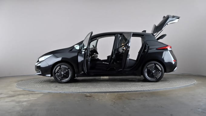 2023 Nissan Leaf