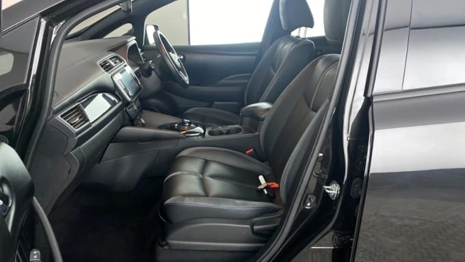 2023 Nissan Leaf