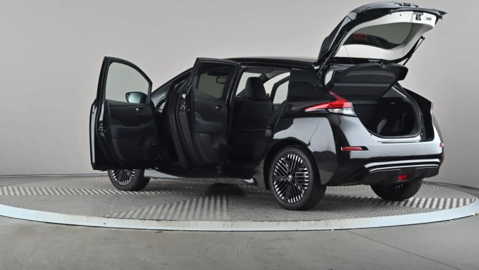 2024 Nissan Leaf