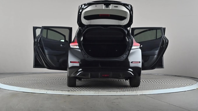 2024 Nissan Leaf