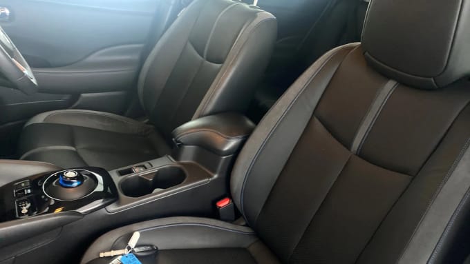 2022 Nissan Leaf