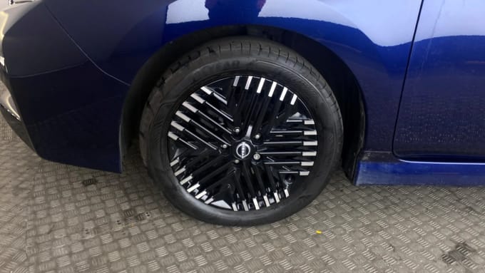 2022 Nissan Leaf