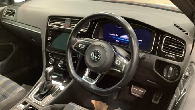 2020 Volkswagen Golf