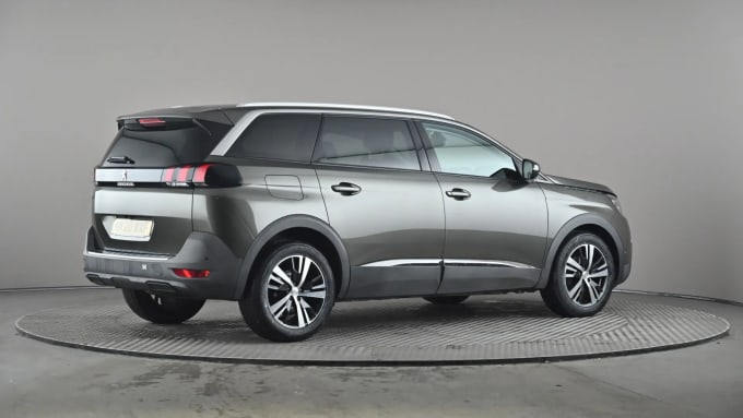 2020 Peugeot 5008