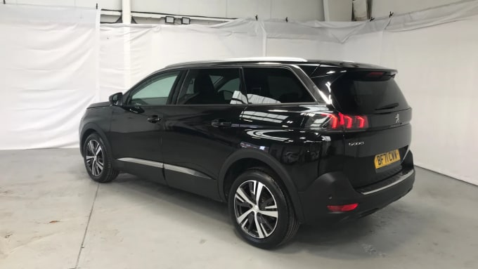 2021 Peugeot 5008