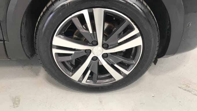 2021 Peugeot 5008