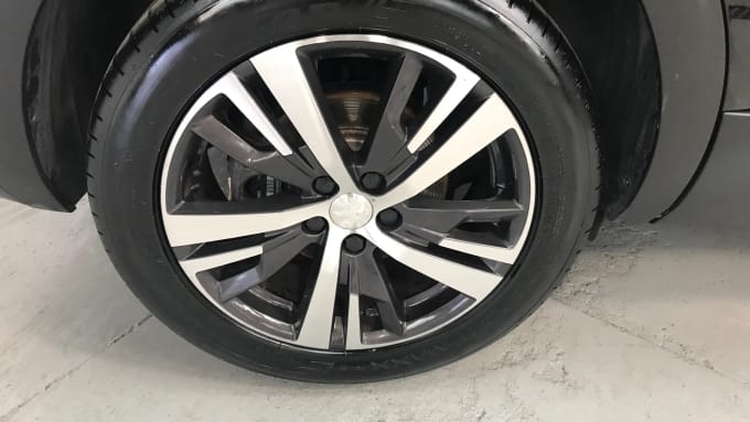 2021 Peugeot 5008