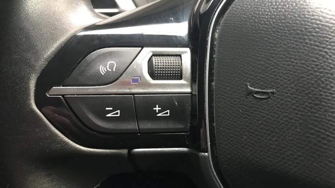 2021 Peugeot 5008
