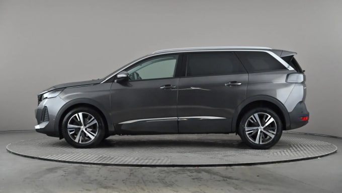 2021 Peugeot 5008