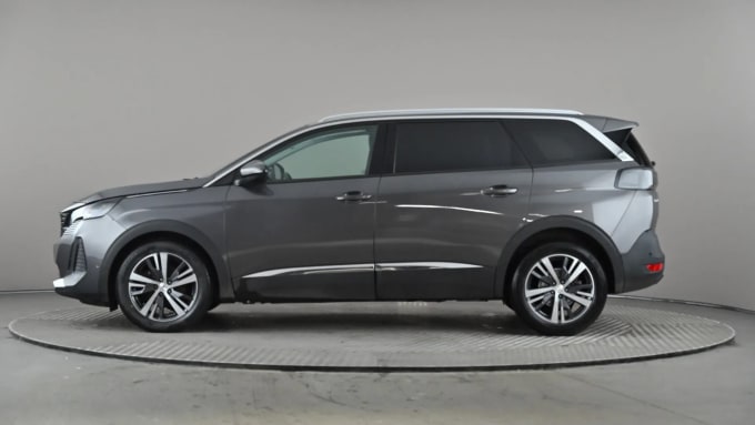 2021 Peugeot 5008