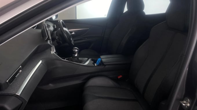 2021 Peugeot 3008