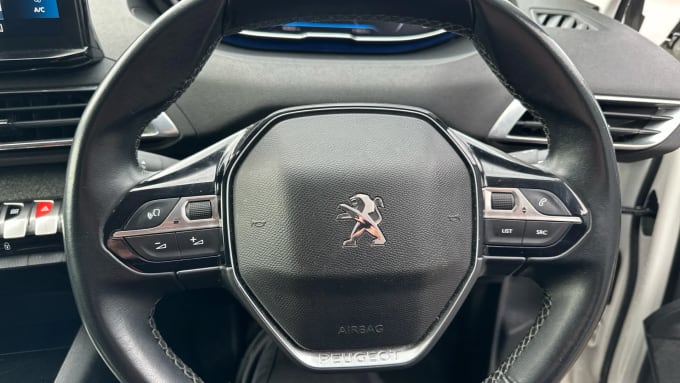 2021 Peugeot 5008