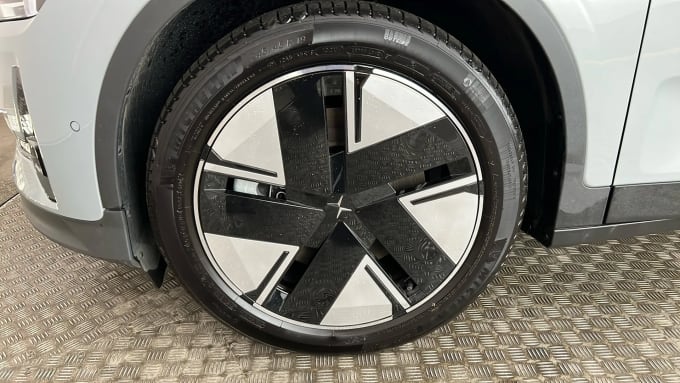2025 Polestar 2