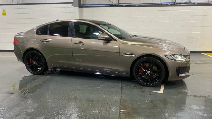 2017 Jaguar Xe