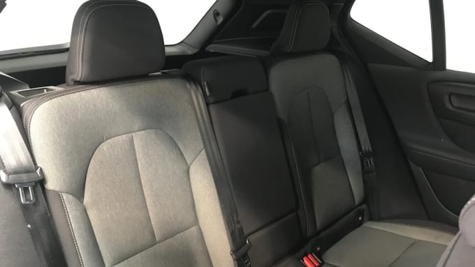 2022 Volvo Xc40