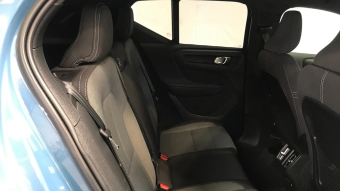 2022 Volvo Xc40