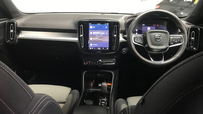 2022 Volvo Xc40
