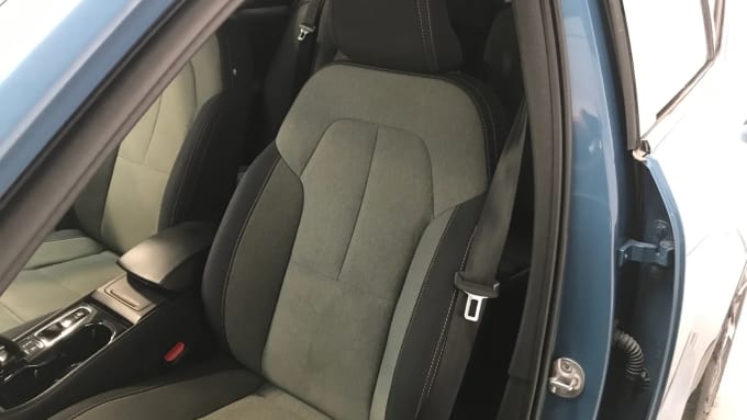 2022 Volvo Xc40
