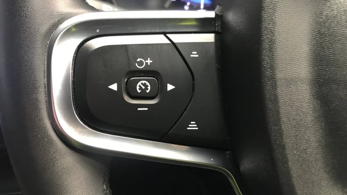 2022 Volvo Xc40