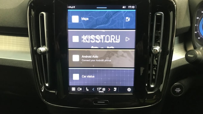 2022 Volvo Xc40