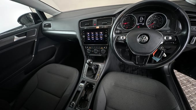 2020 Volkswagen Golf