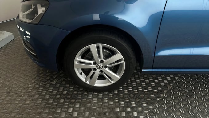 2017 Volkswagen Polo