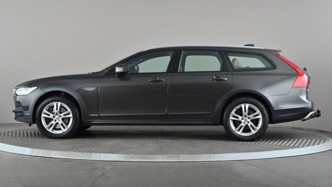 2019 Volvo V90