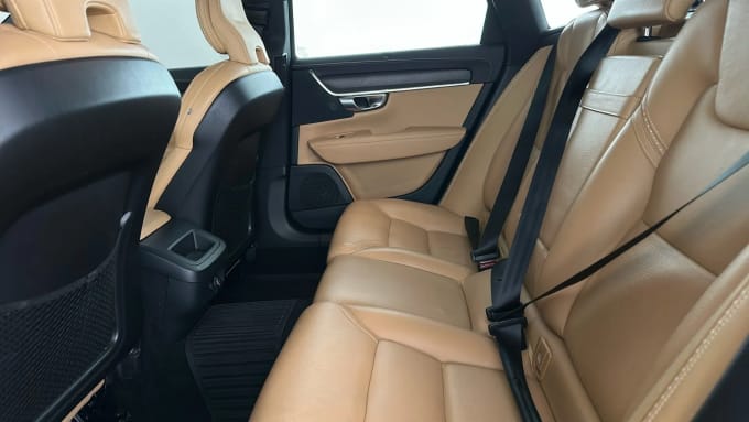 2019 Volvo V90