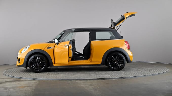 2018 Mini Hatch