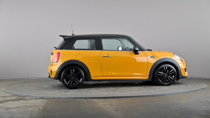 2018 Mini Hatch