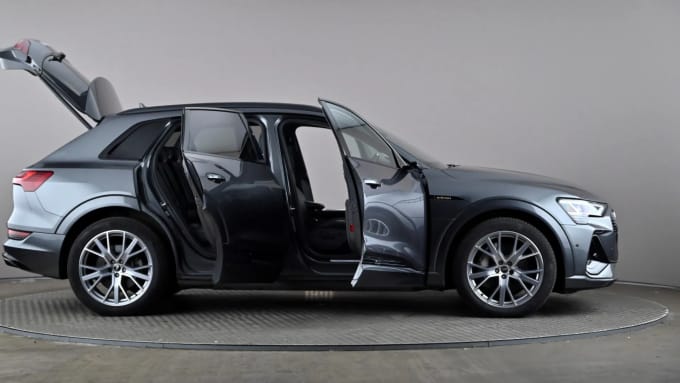 2021 Audi E-tron
