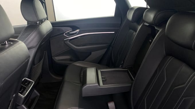 2021 Audi E-tron