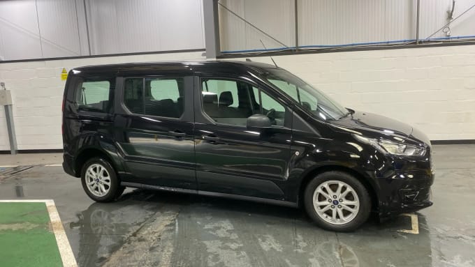 2022 Ford Grand Tourneo Connect