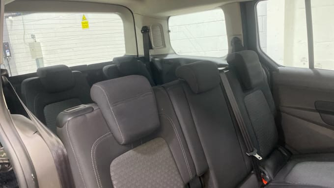 2022 Ford Grand Tourneo Connect