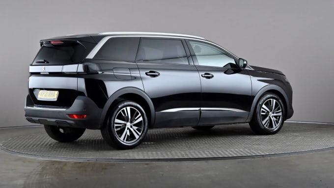 2021 Peugeot 5008