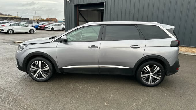 2020 Peugeot 5008