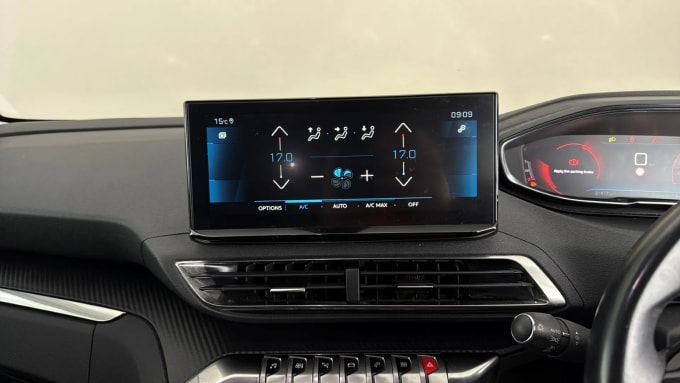 2022 Peugeot 5008