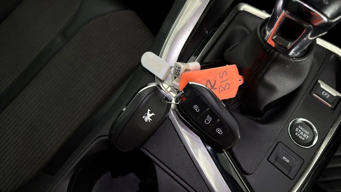 2022 Peugeot 5008