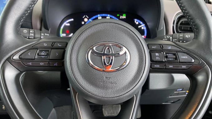 2024 Toyota Yaris Cross