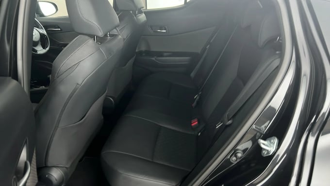 2022 Toyota C-hr