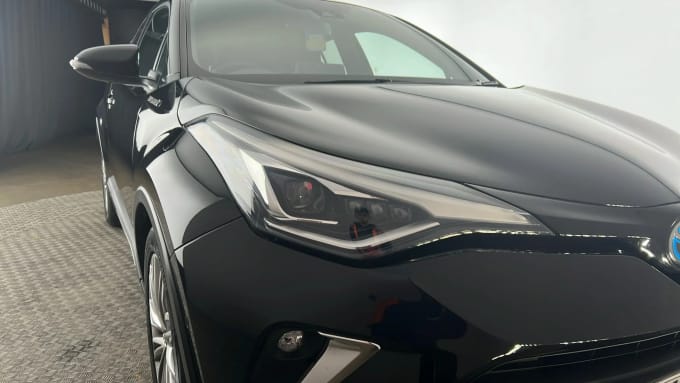 2022 Toyota C-hr