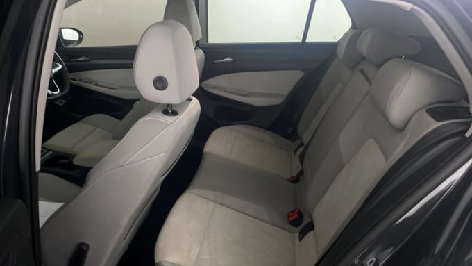 2022 Volkswagen Golf